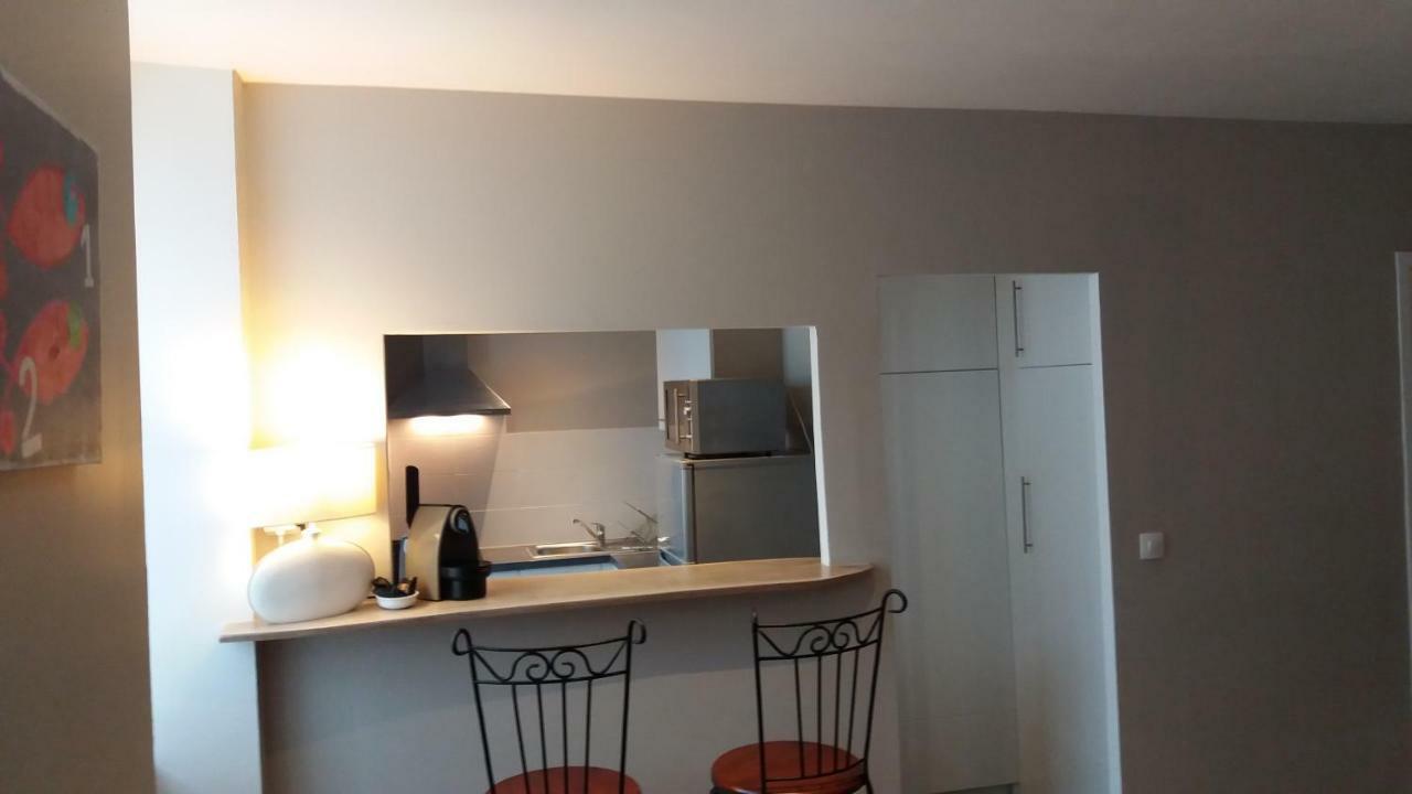 Lesneven Appart Nuitee Экстерьер фото